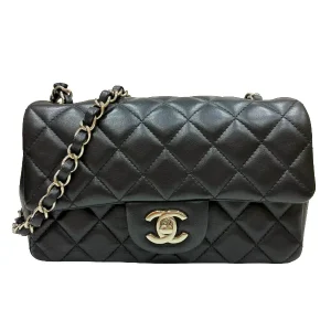 CHANEL Matelasse