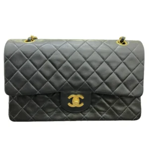 CHANEL Matelasse