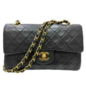 CHANEL Matelasse